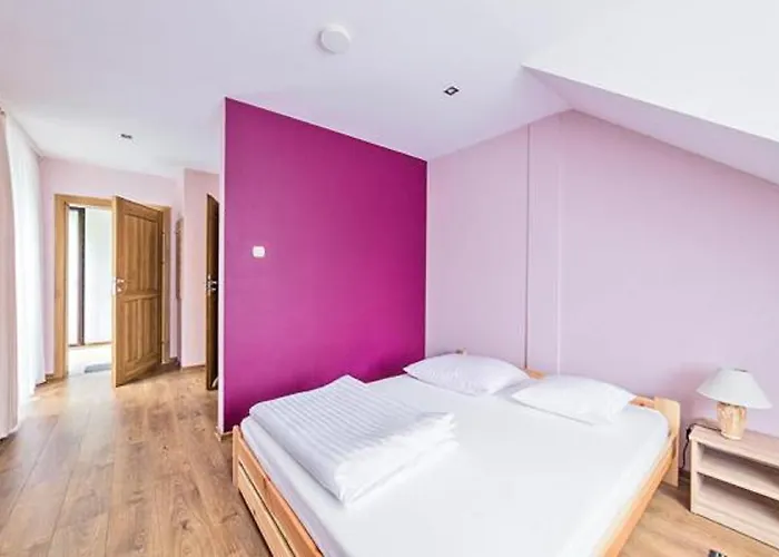 Warminski Zakatek Bed & Breakfast 3*